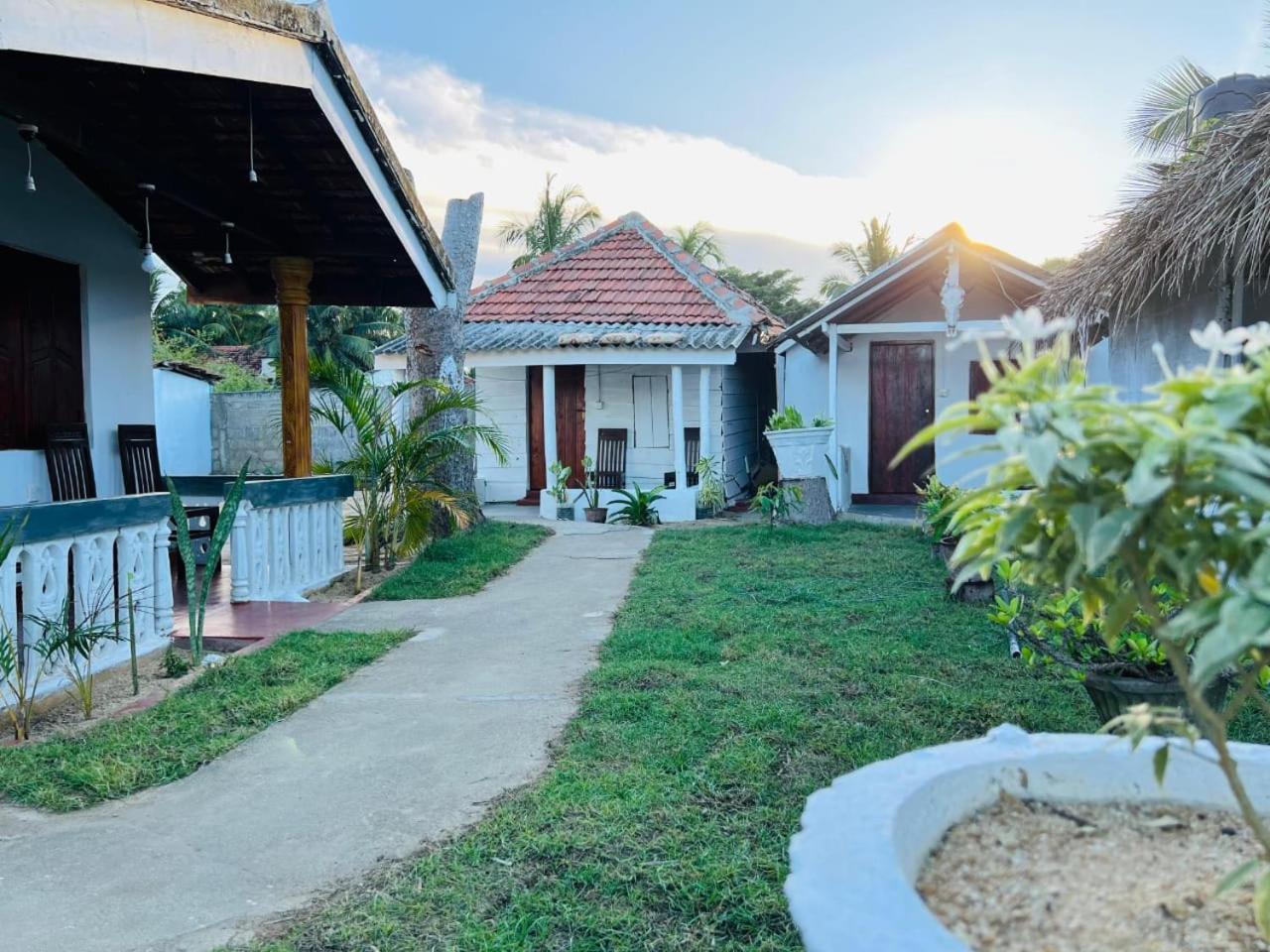 Little Fairy Home B&B Arugam Bay Exterior foto