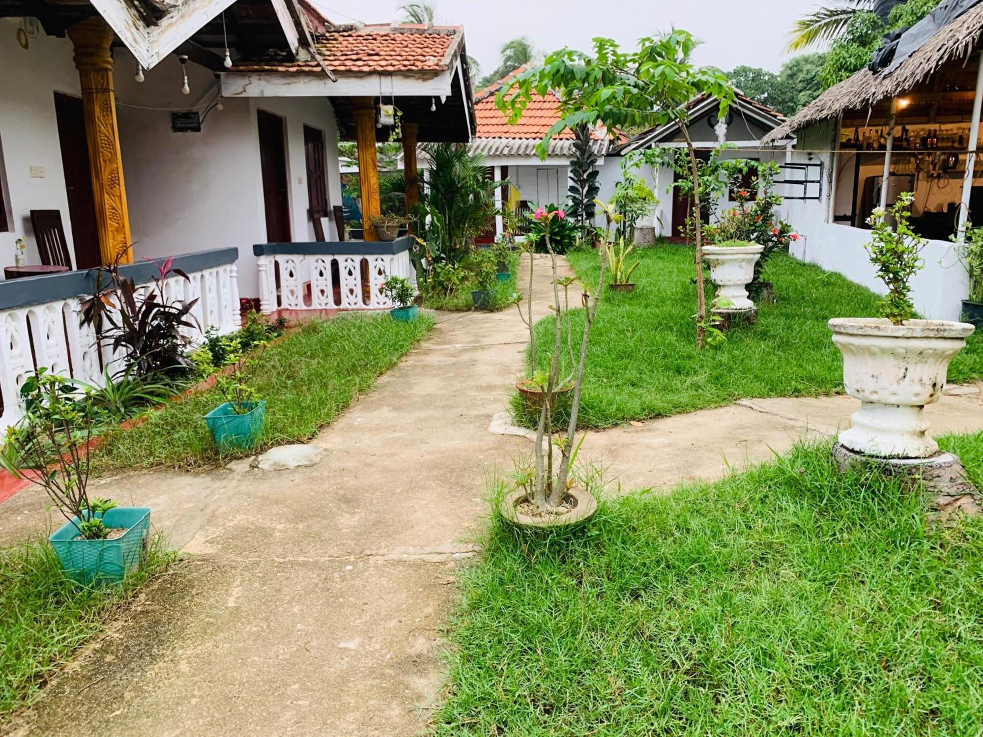 Little Fairy Home B&B Arugam Bay Exterior foto